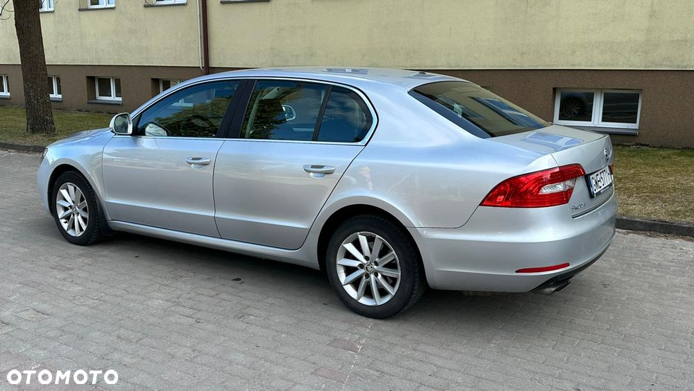 Skoda Superb 2.0 TDI Ambition - 5