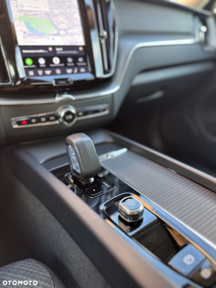 Volvo XC 60 - 30