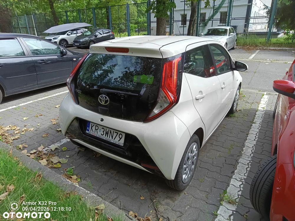 Toyota Aygo x-play - 3