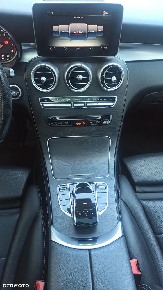 Mercedes-Benz GLC 300 4Matic 9G-TRONIC AMG Line - 10