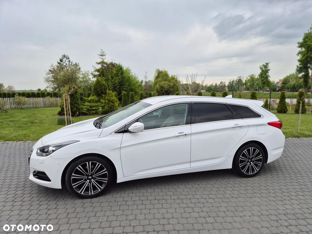 Hyundai i40 Kombi 1.7 CRDi DCT Premium - 12