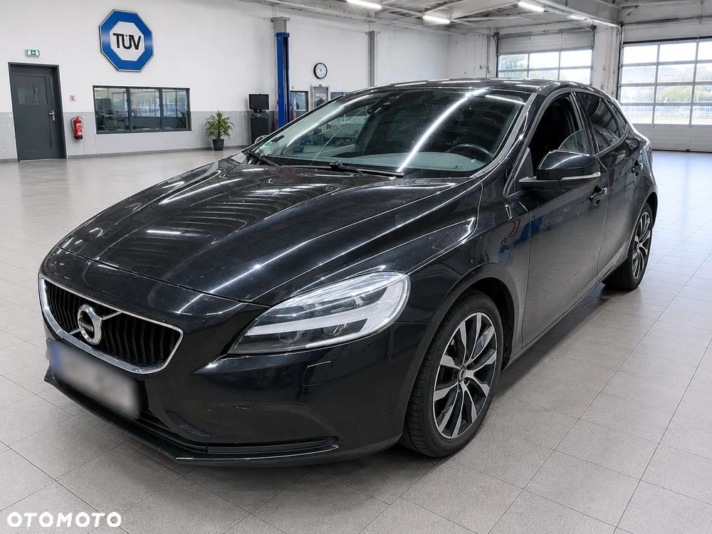 Volvo V40 D3 Drive-E Momentum - 1