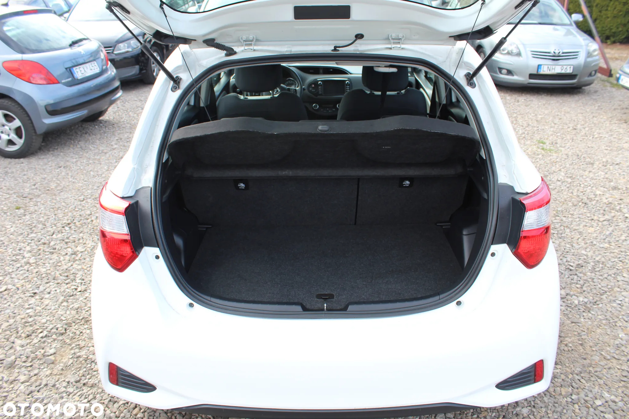 Toyota Yaris Hybrid 1.5 VVT-i Business Edition - 30