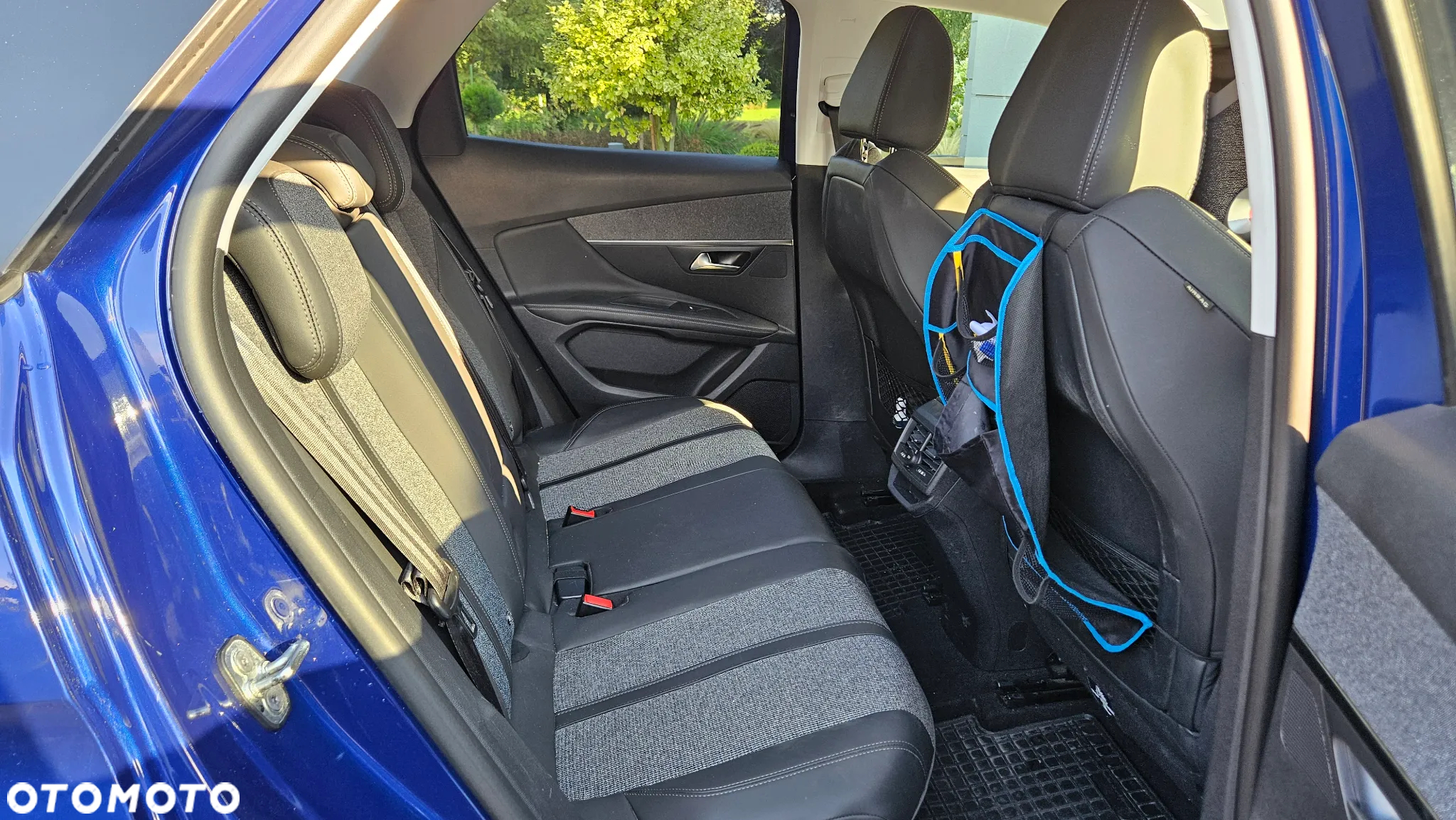 Peugeot 3008 1.2 PureTech GPF Allure S&S EAT8 - 9