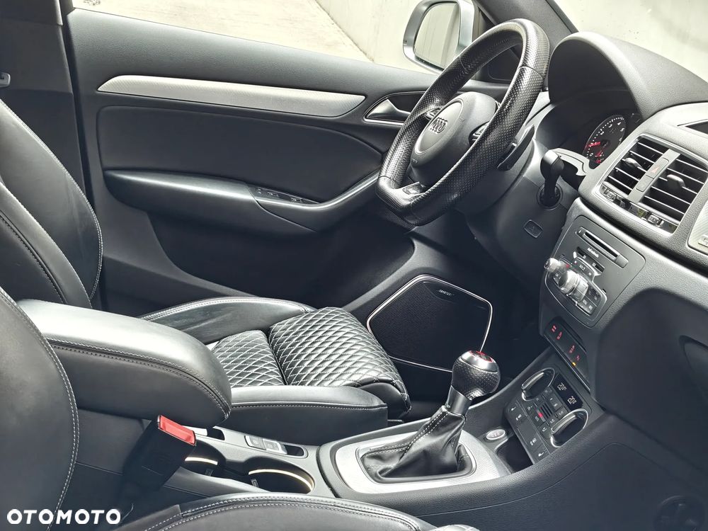 Audi RS Q3 2.5 TFSI quattro S tronic - 31