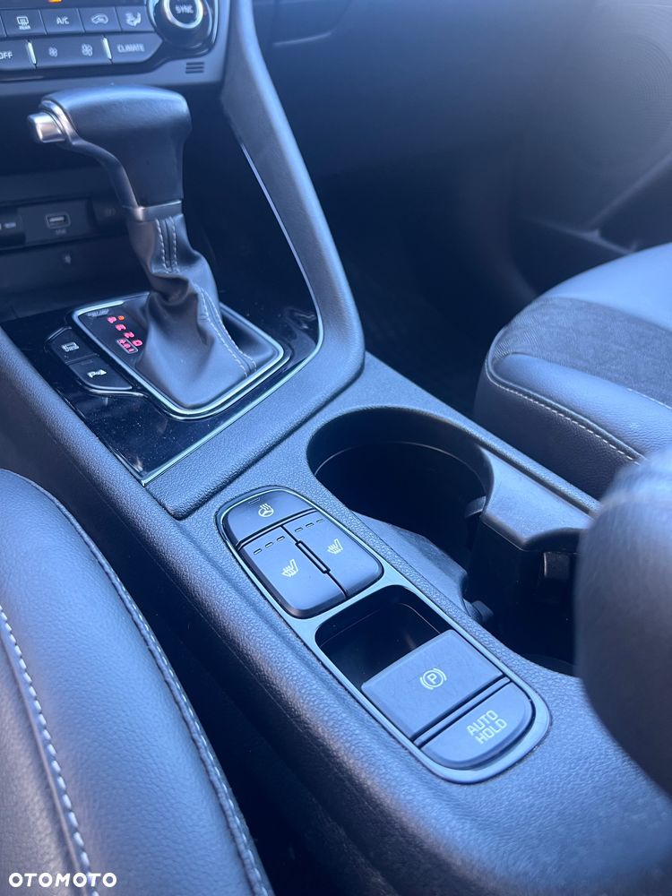 Kia Niro ver-1-6-gdi-hybrid-xl - 24
