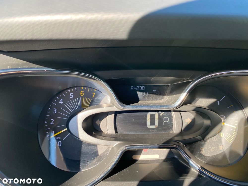 Renault Captur 1.2 Energy TCe Night&Day EDC - 31