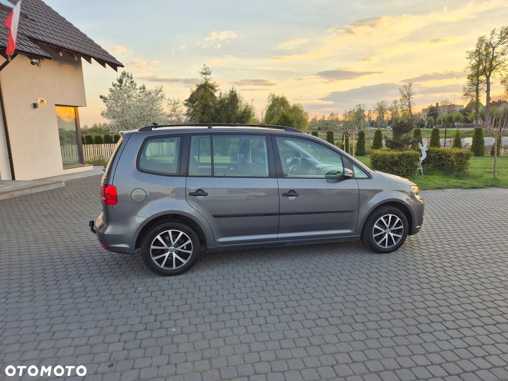 Volkswagen Touran 1.6 TDI DPF BlueMotion Technology DSG Comfortline - 25