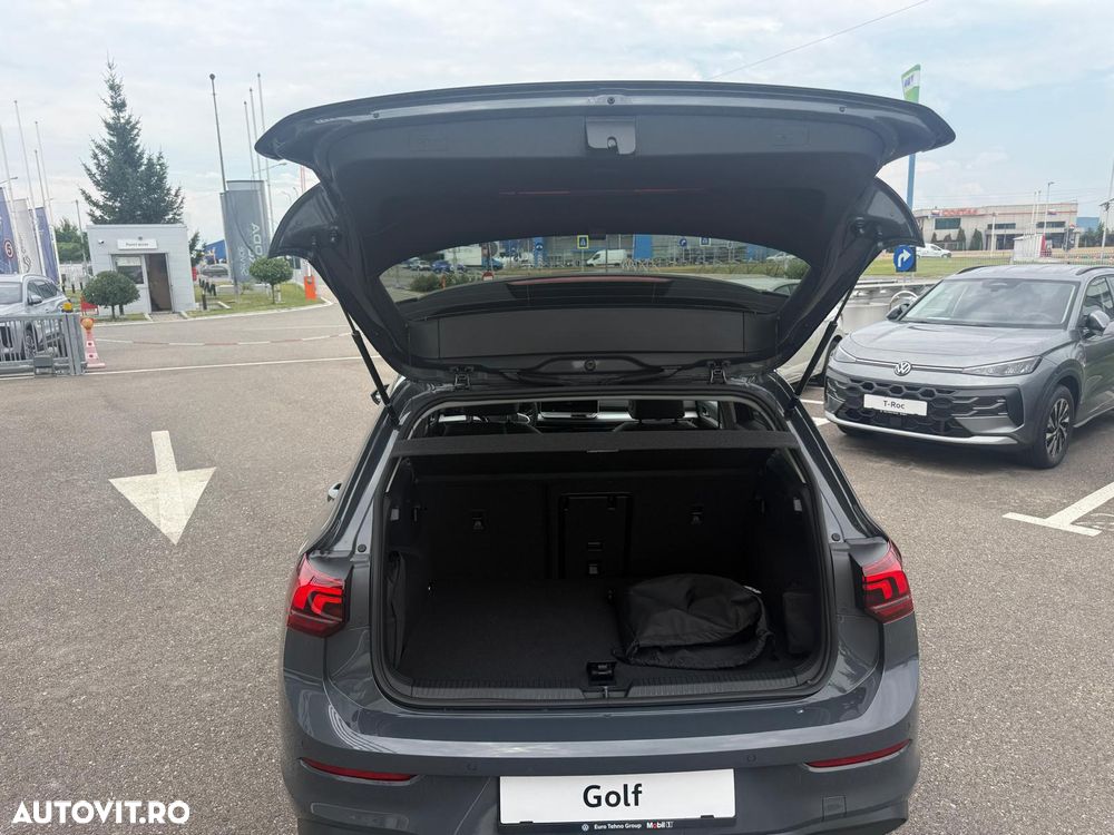 Volkswagen Golf - 9