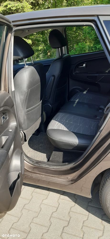 Kia Venga 1.6 Business Line - 16