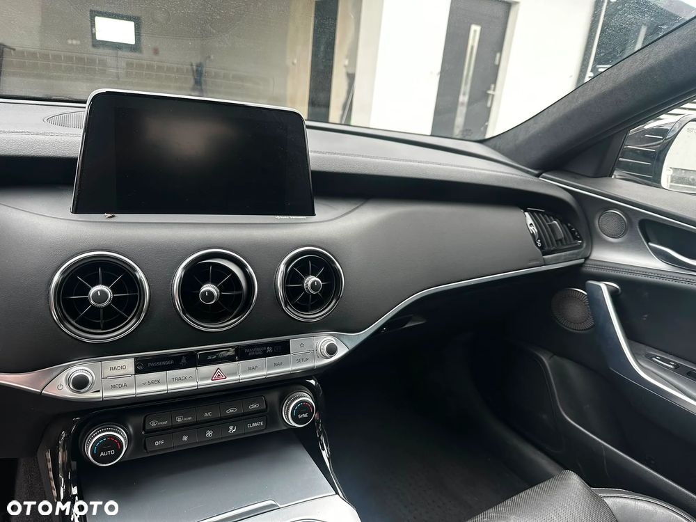 Kia Stinger 3.3 T-GDI V6 GT Prestige Line AWD - 16
