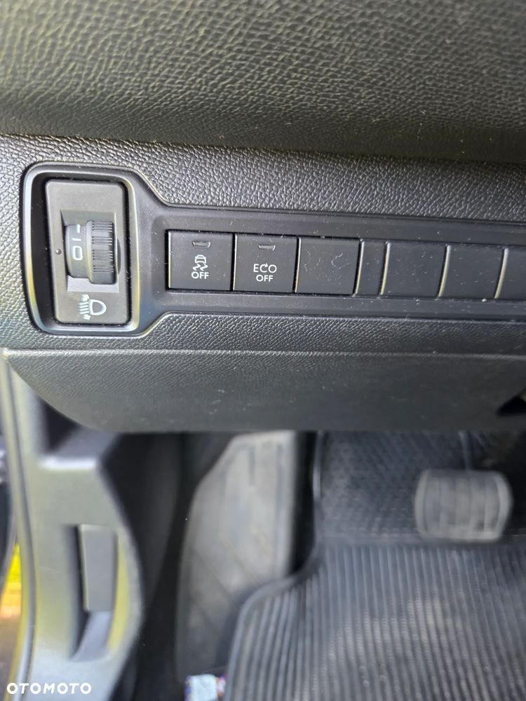 Peugeot 308 - 15