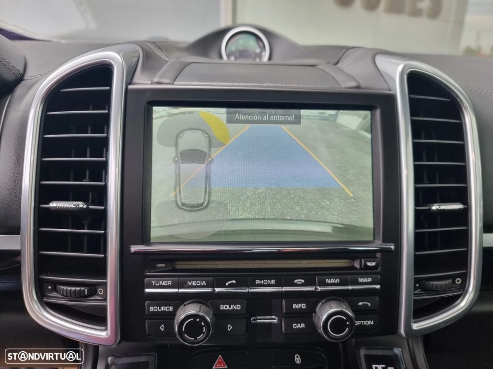 Porsche Cayenne Tiptronic S - 24