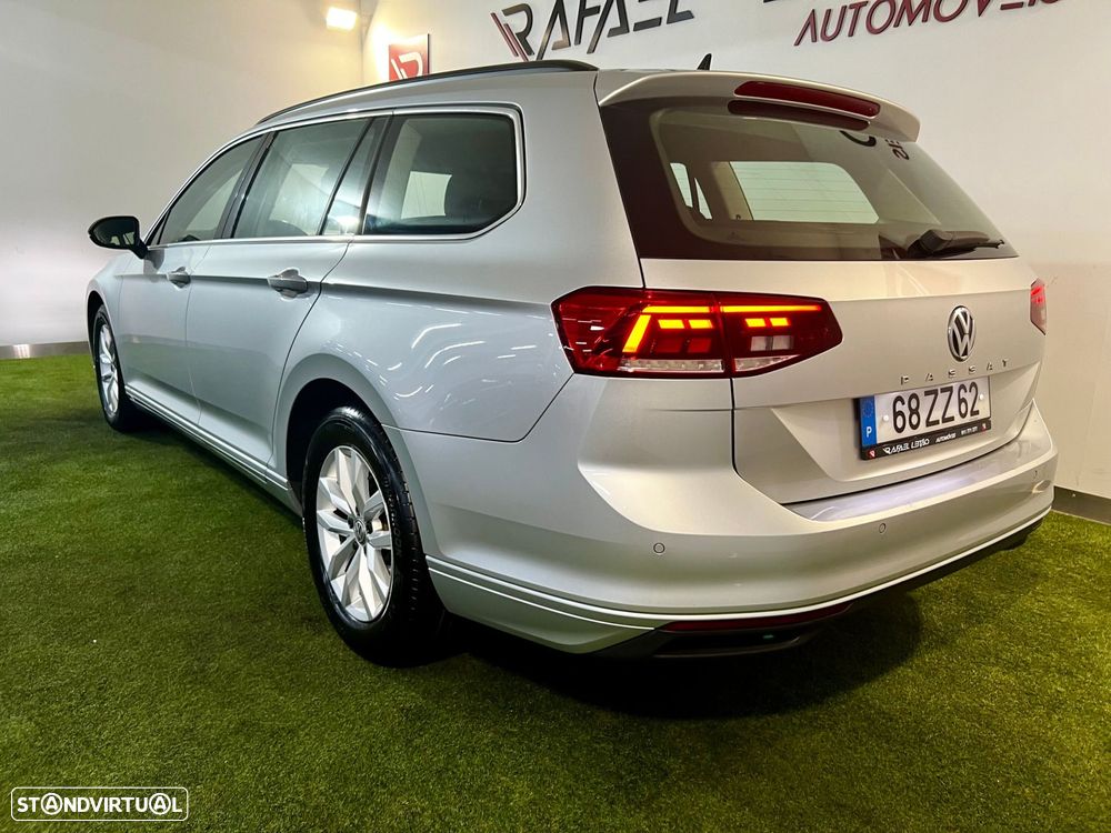 VW Passat Variant 1.6 TDI Confortline DSG - 12