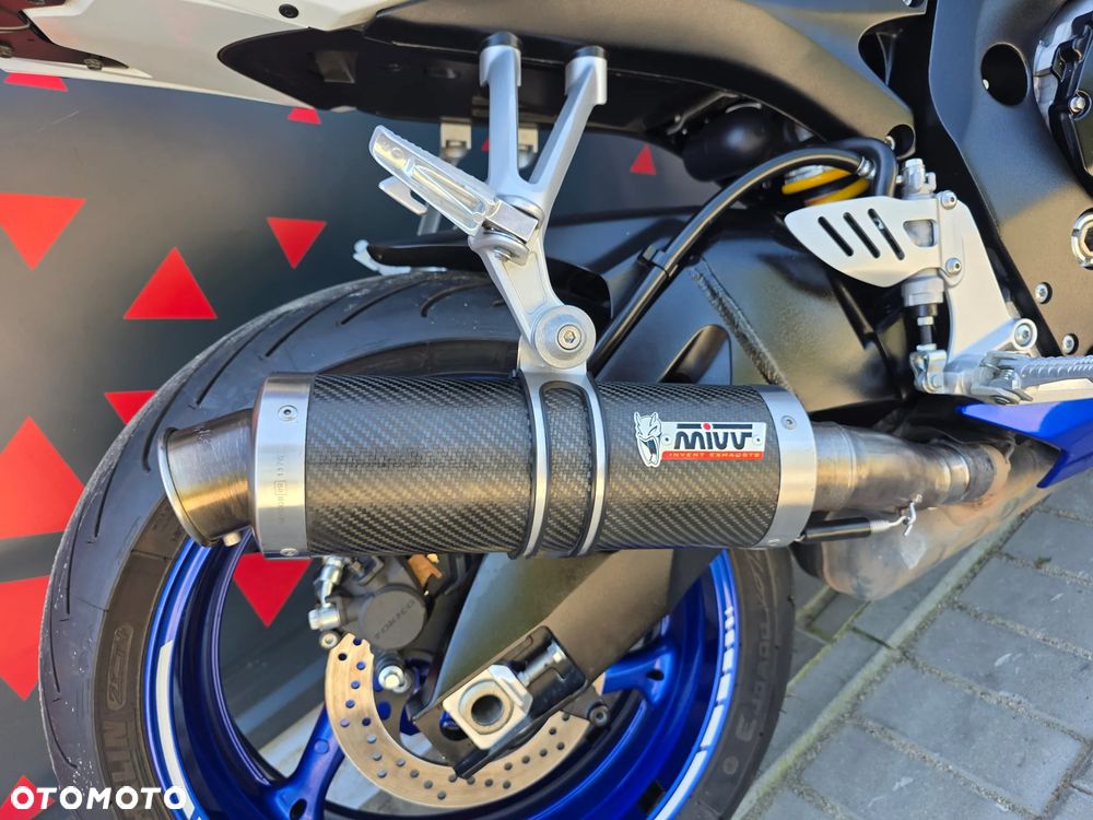 Suzuki GSX-R - 11