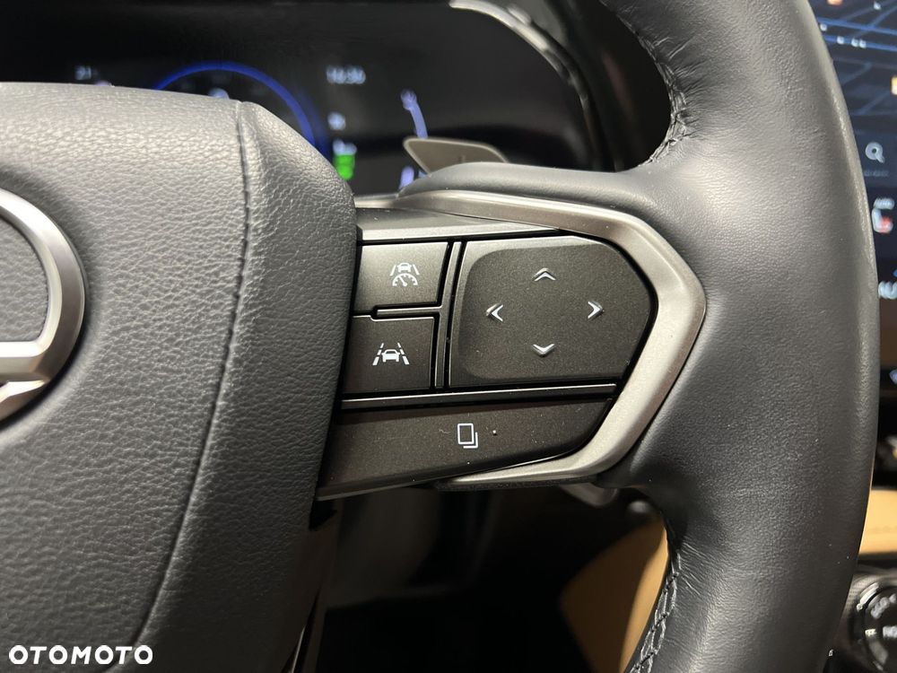 Lexus NX - 27