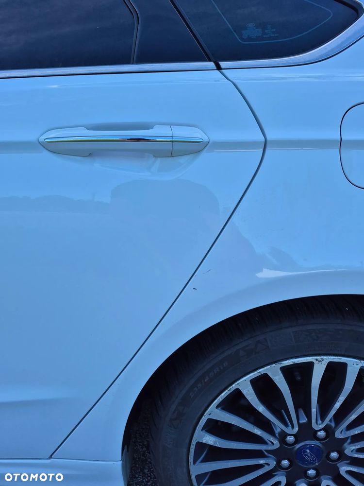 Ford Fusion - 14