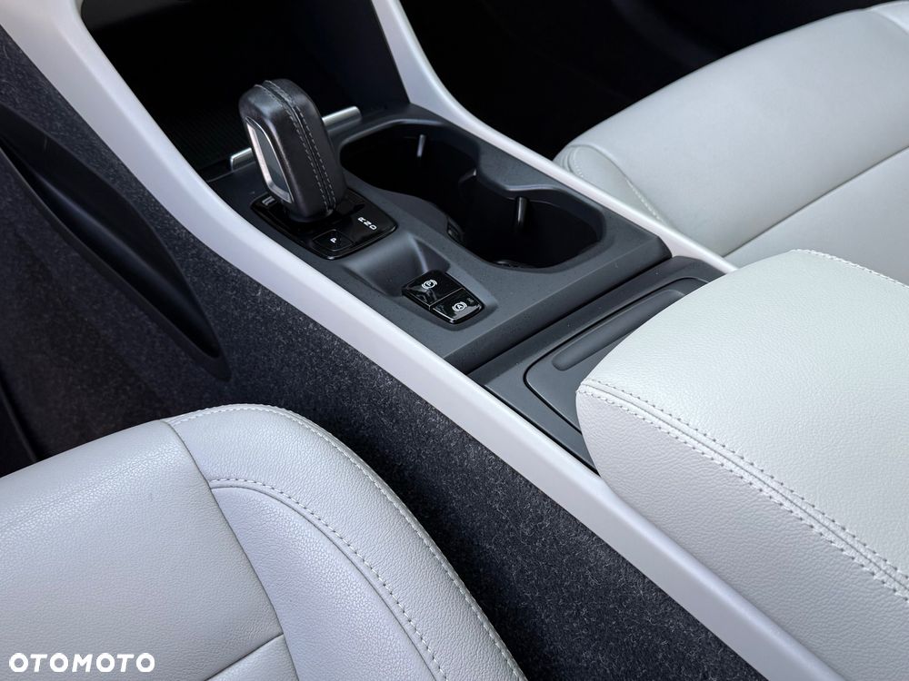 Volvo XC 40 D3 Momentum Pro - 35