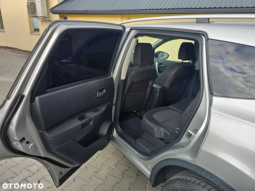 Nissan Qashqai+2 2.0 visia - 13