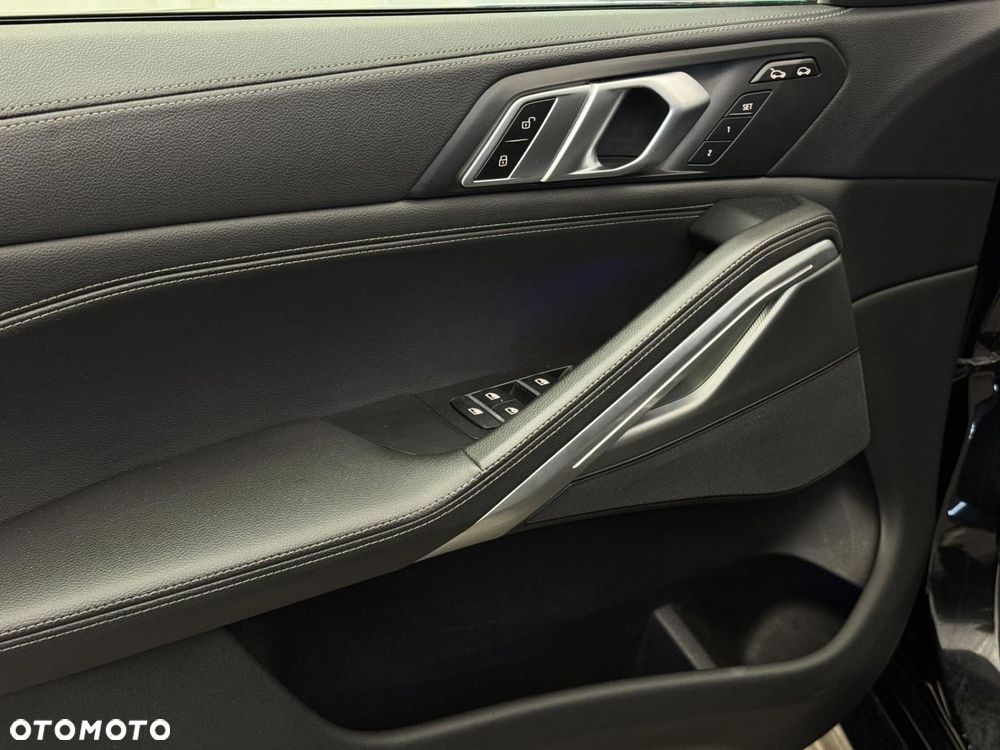 BMW X6 xDrive30d mHEV - 16