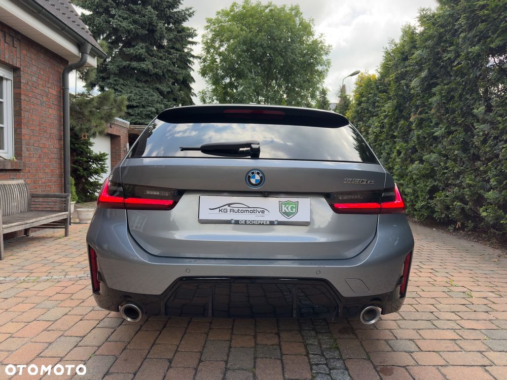 BMW Seria 3 330e M Sport sport - 8