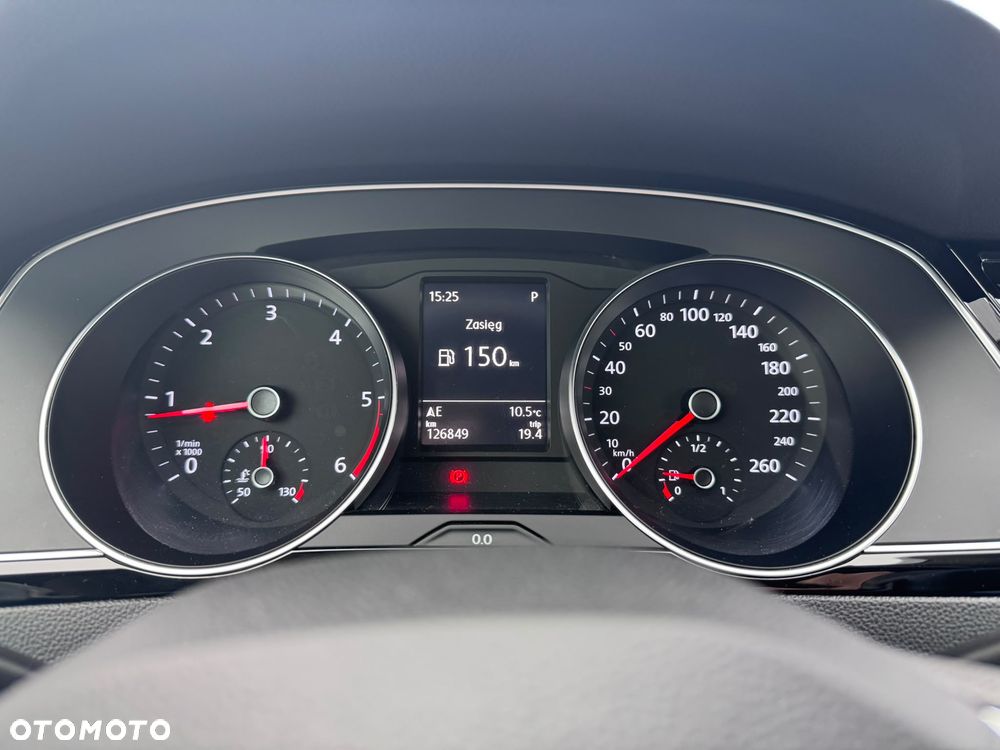 Volkswagen Passat 2.0 TDI EVO Business DSG - 27