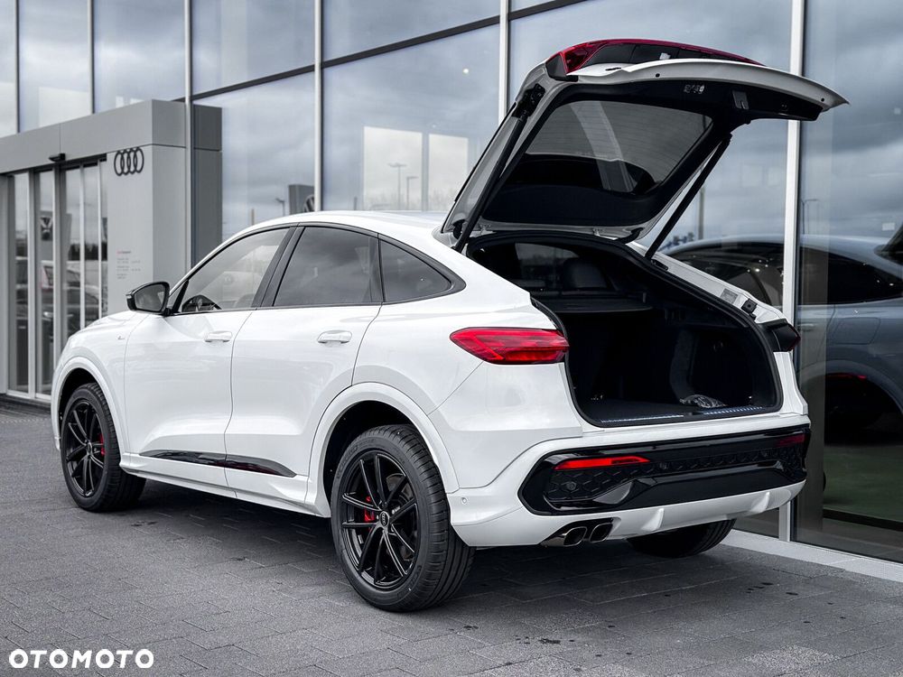 Audi Q5 Sportback - 8