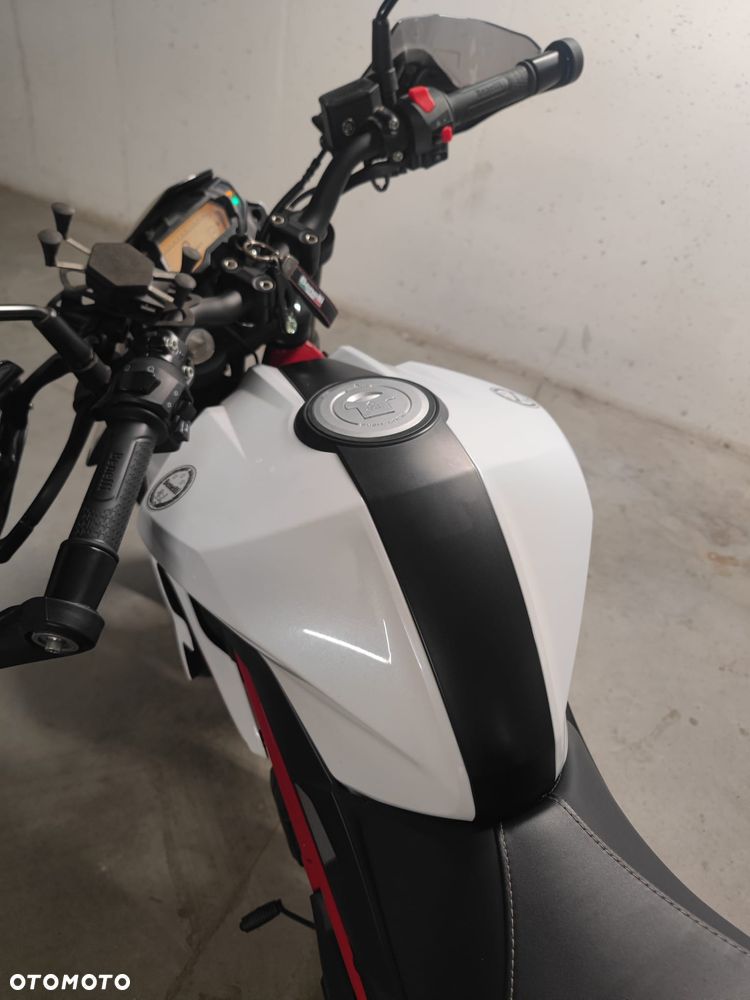 Benelli BN 125 - 6