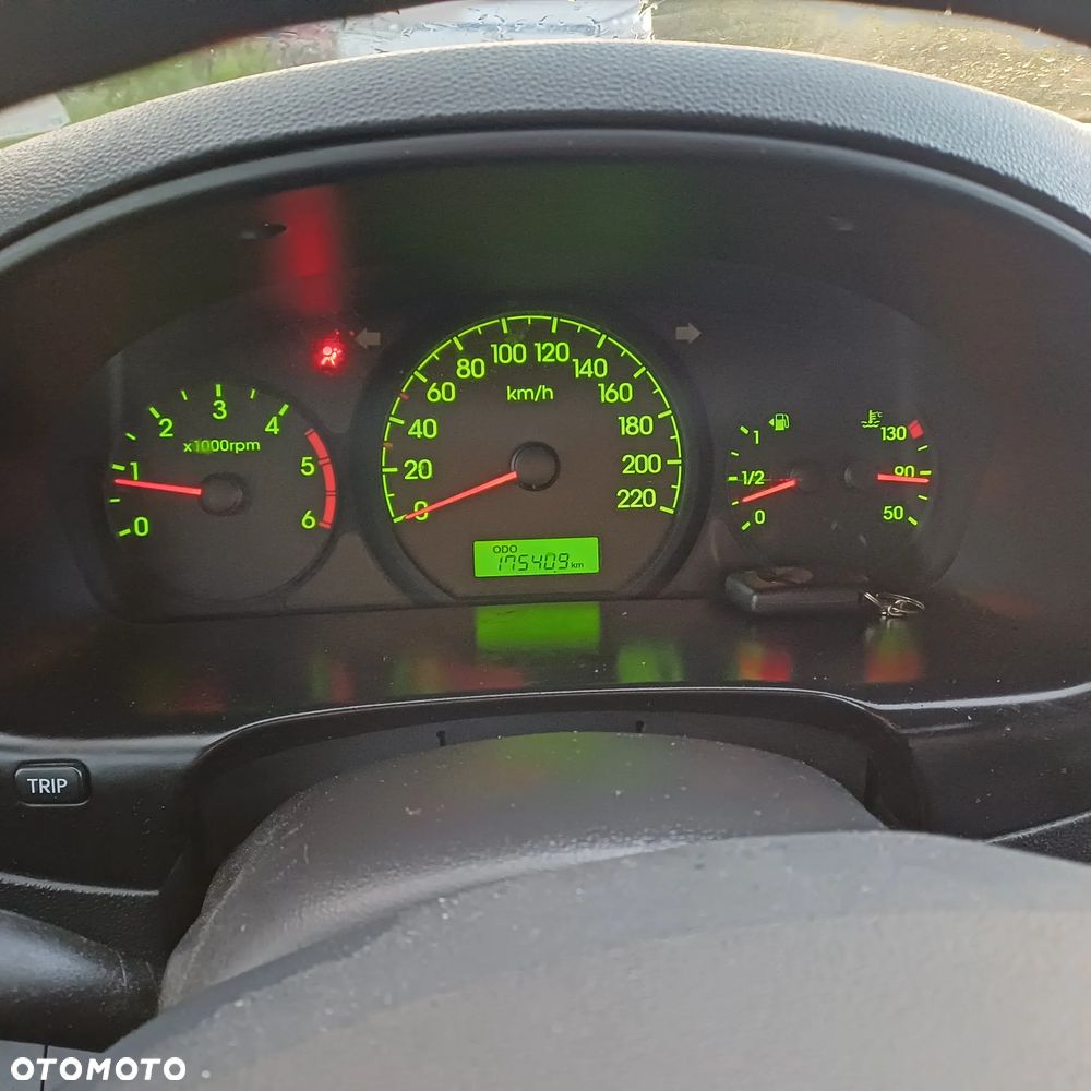 Hyundai H 1 - 8