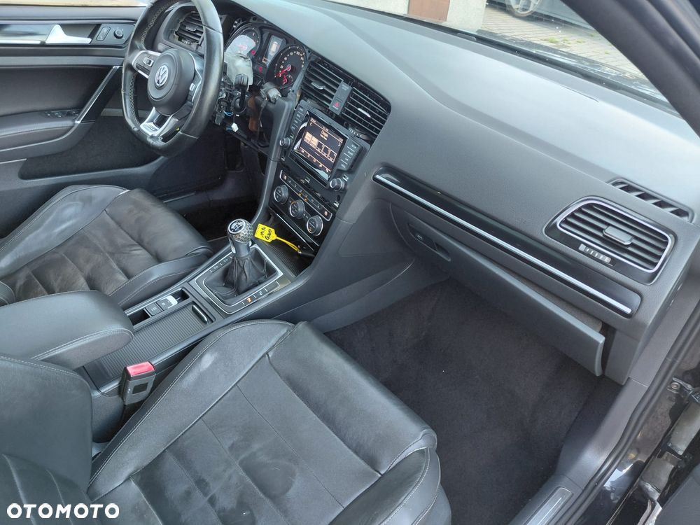 Volkswagen Golf - 19