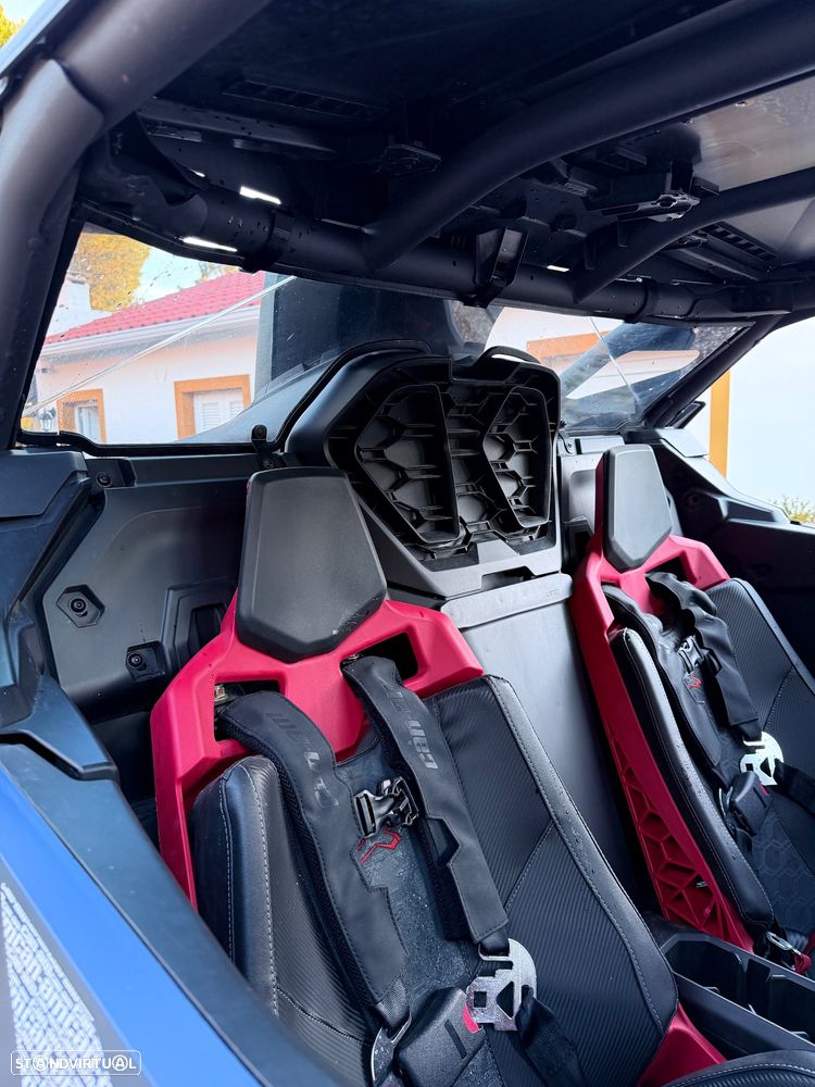 Can-Am Maverick R Max - 11