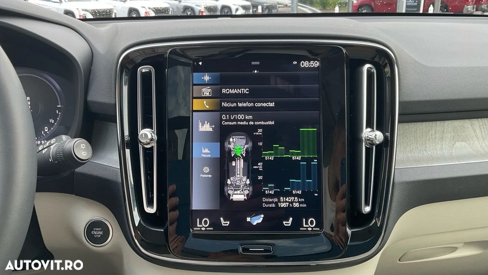 VOLVO XC40 2022 — imagine 28