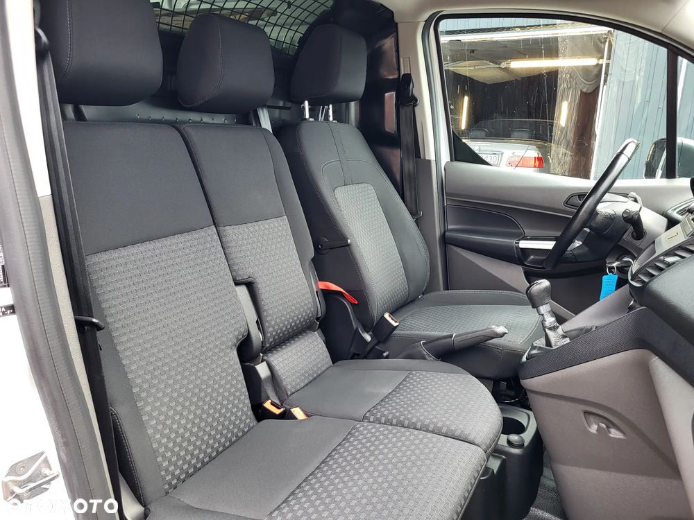 Ford Transit Connect - 9