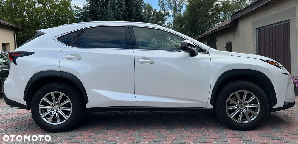 Lexus NX 200t Elite AWD - 3