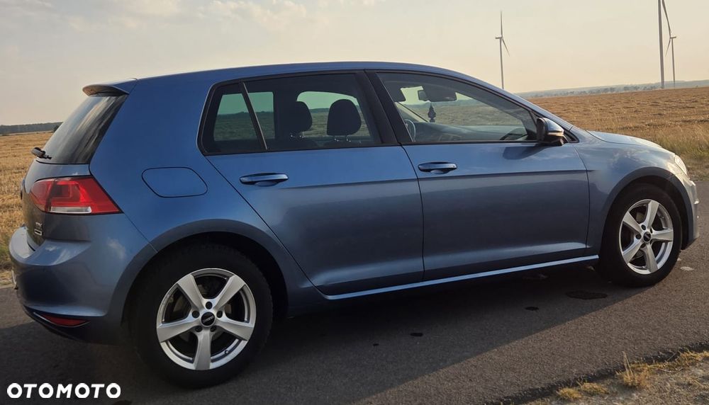 Volkswagen Golf - 8