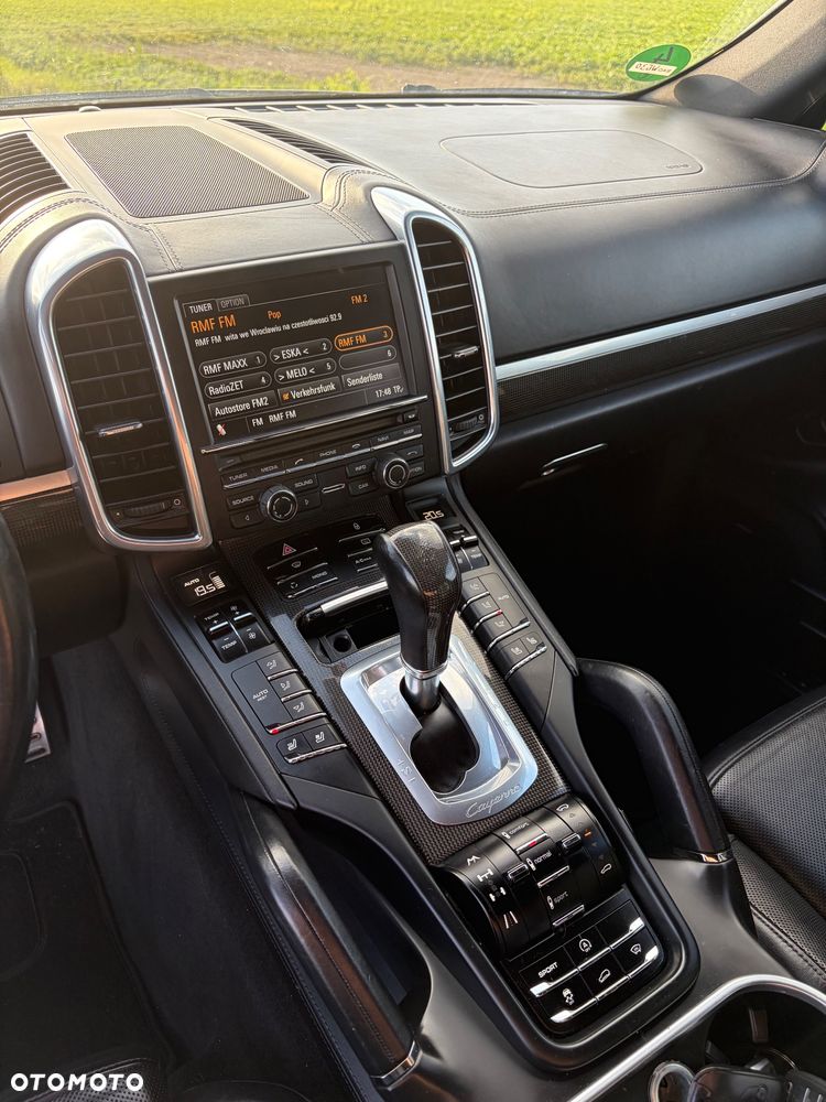Porsche Cayenne S - 11