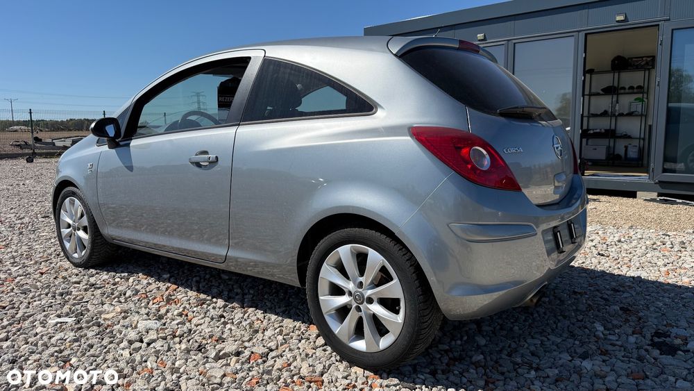 Opel Corsa 1.4 16V 150 Jahre - 21