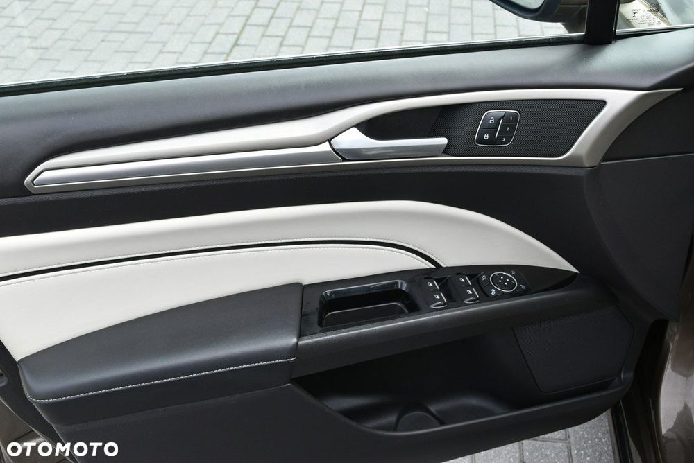 Ford Mondeo Vignale 2.0 TDCi 4WD PowerShift - 27