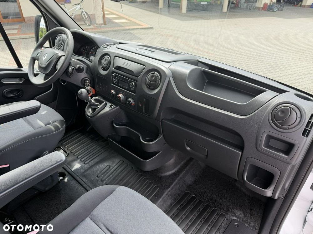 Renault Master - 32