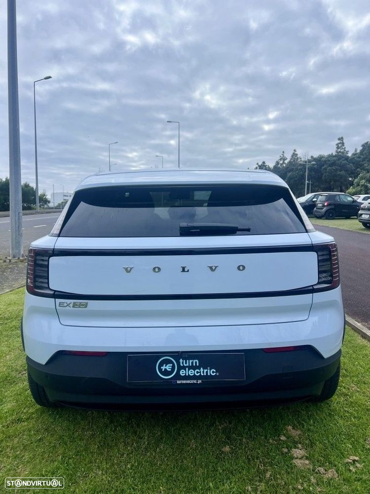 Volvo EX30 69 kWh Single Motor Extended Range Core - 6