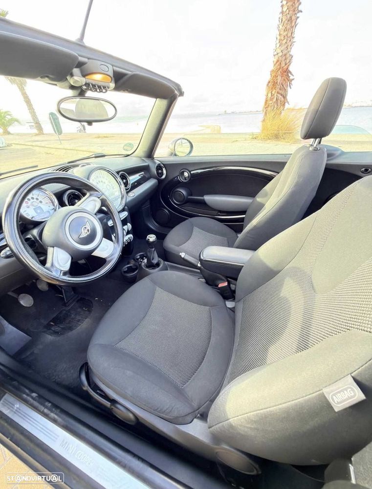 MINI Cabrio Cooper - 5