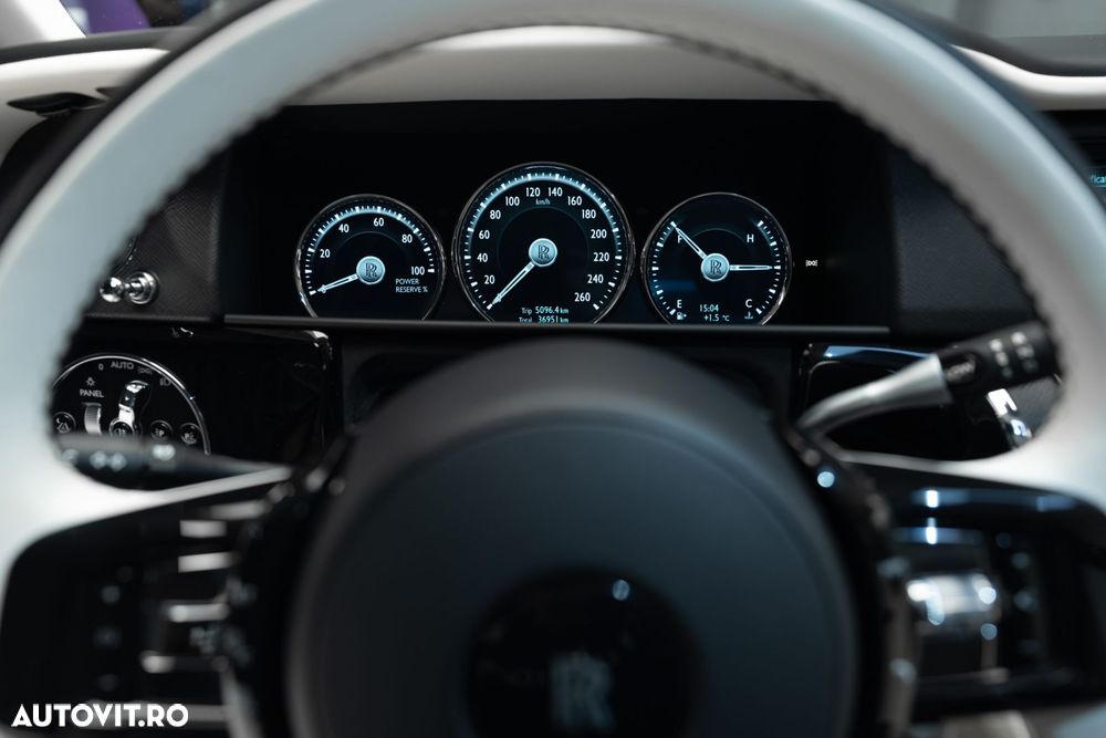 Rolls-Royce Cullinan Standard - 32