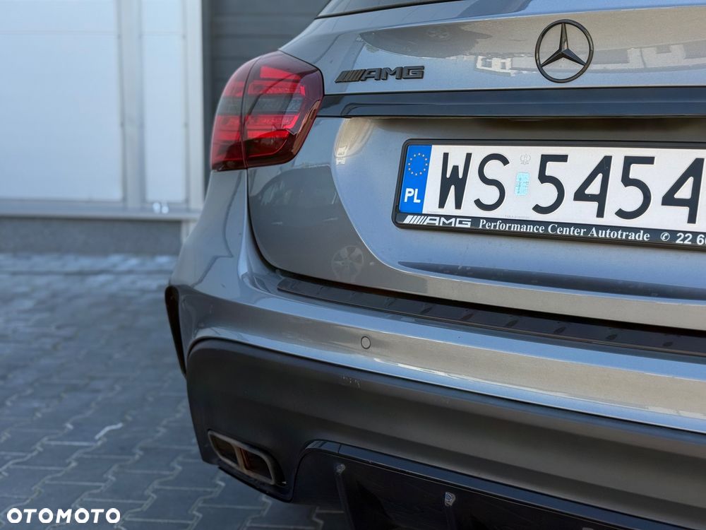 Mercedes-Benz GLA AMG 45 4-Matic - 16