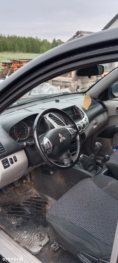 Mitsubishi L200 Pick Up 4x4 DPF Intense Double Cab - 10