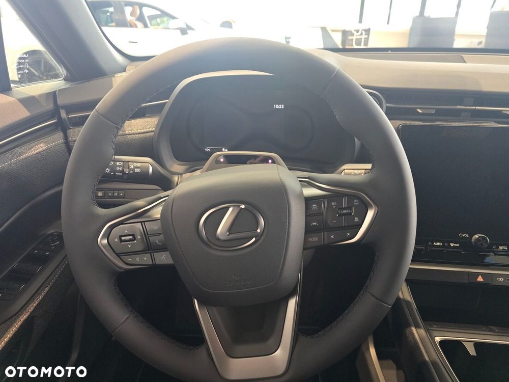 Lexus UX - 9
