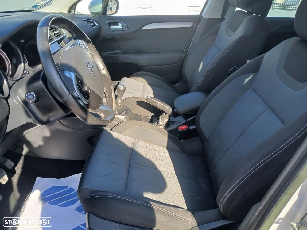 Citroën C4 1.6 HDi Seduction - 14