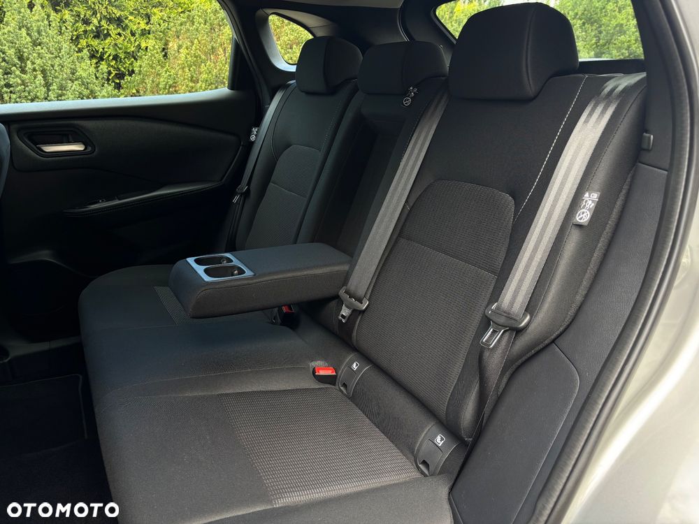 Nissan Qashqai 1.3 DIG-T MHEV Premiere Edition - 20