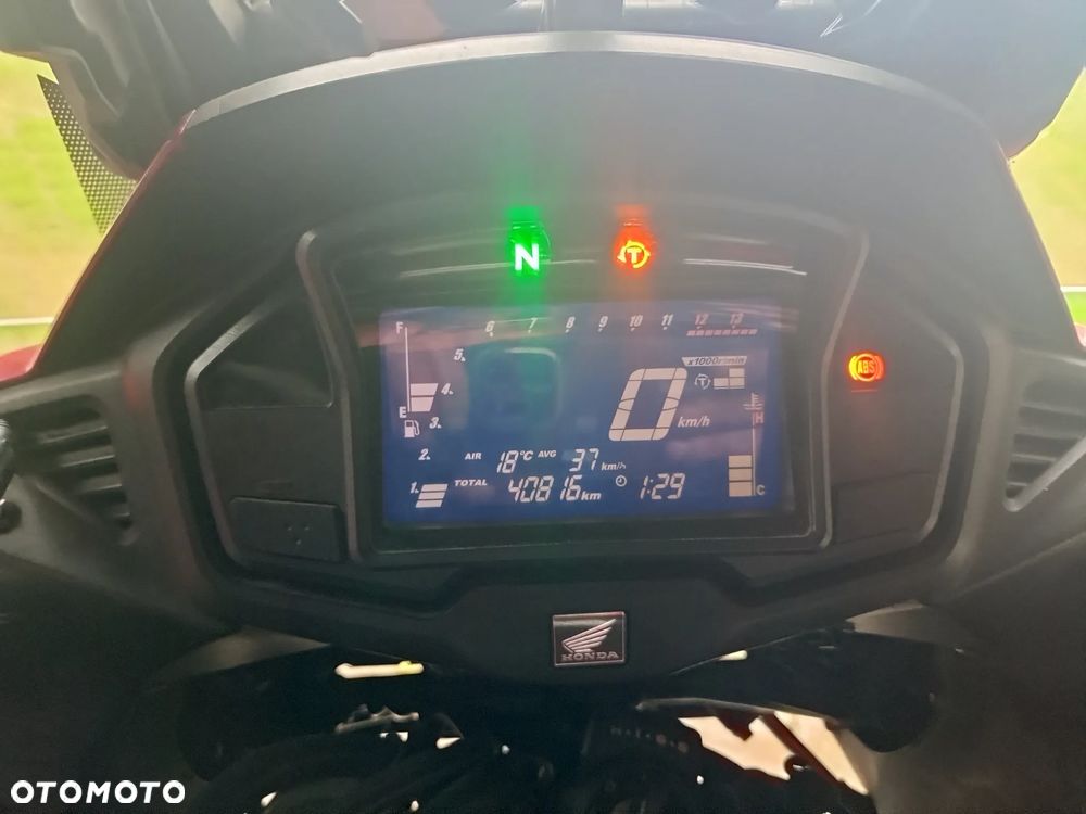 Honda VFR - 4