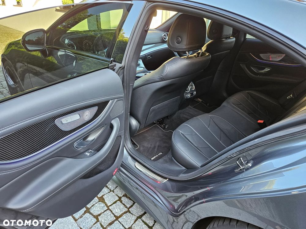 Mercedes-Benz CLS - 26