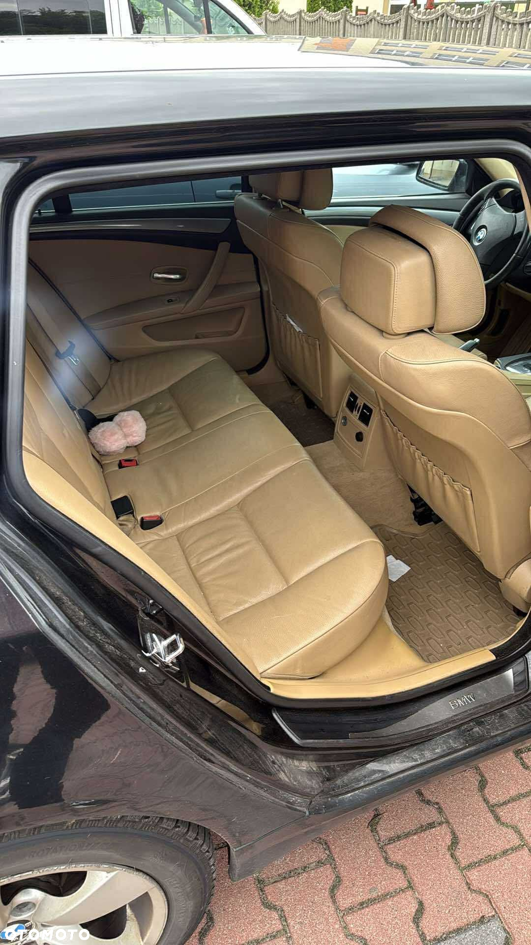 BMW Seria 5 530d Touring - 4